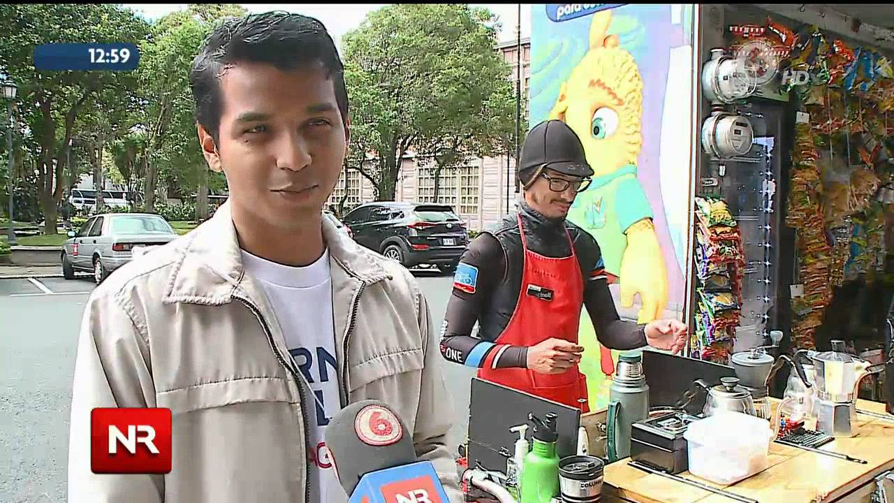 Un universitario abrió cafetería ambulante al quedarse desempleado