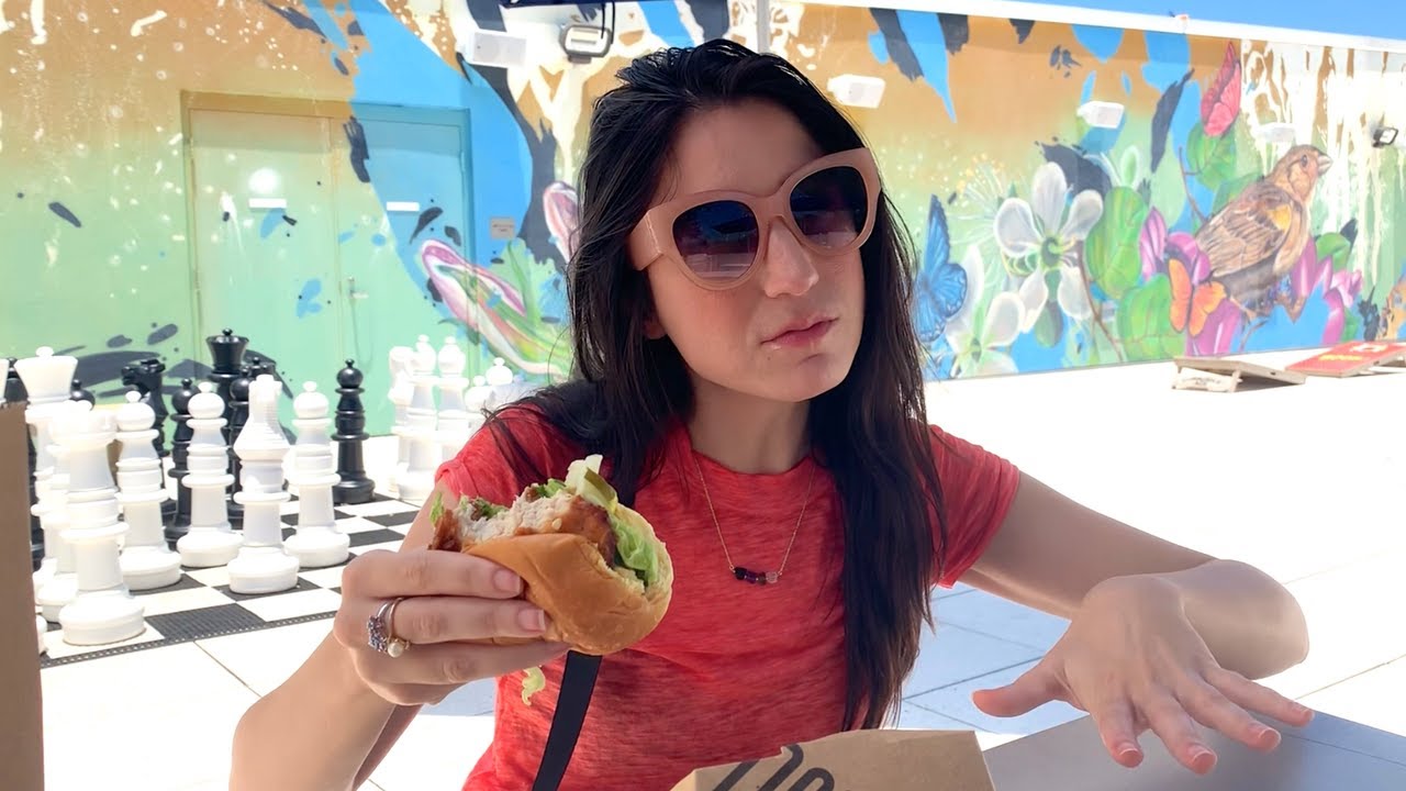 Summer Lookbook | Shake Shack | Starbucks