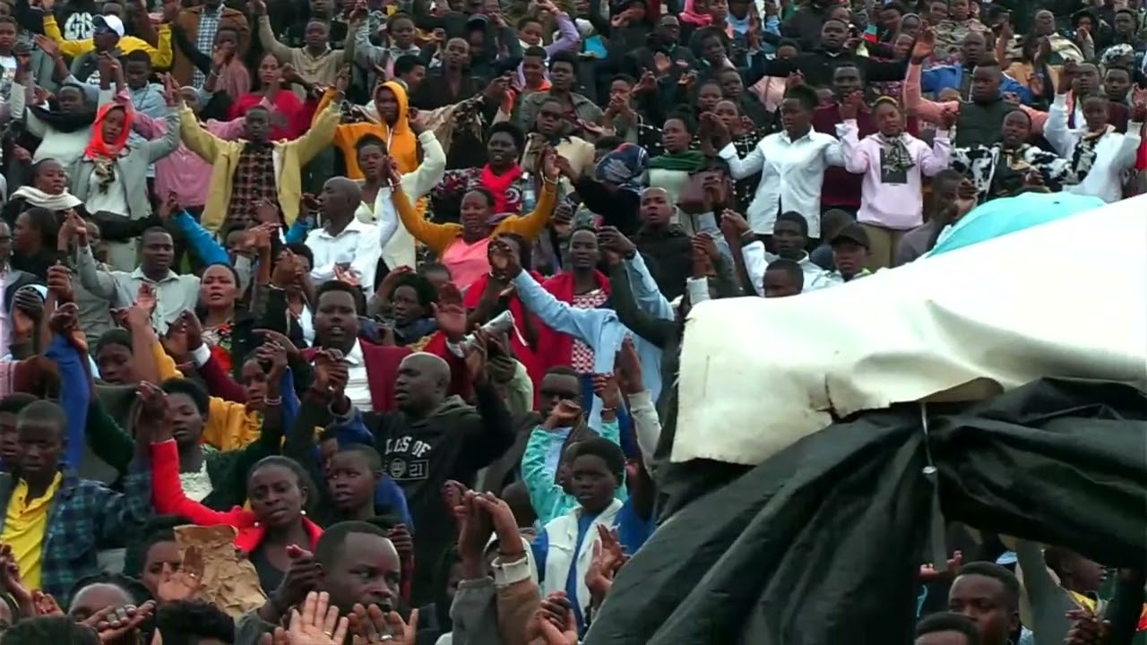 IYUMVIRE PUERI CANTORES MU KIBAYA CY'AMAHORO