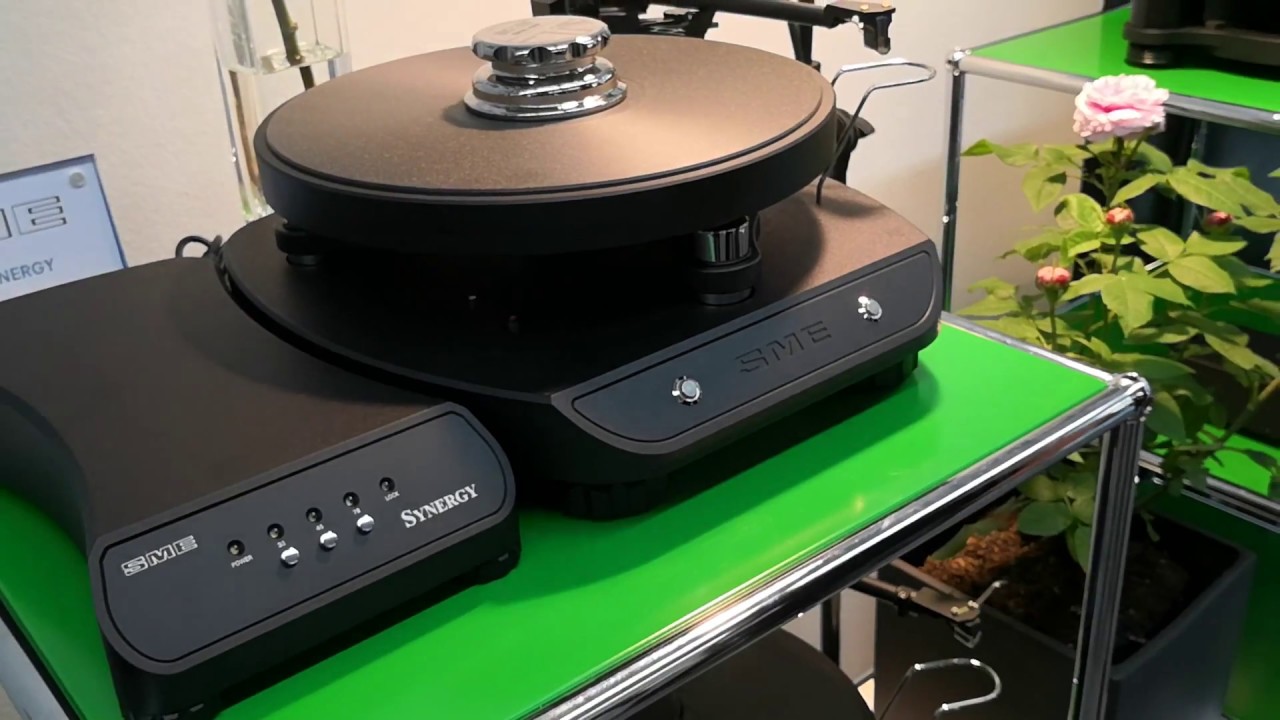 SME Synergy turntable with Nagra phono stage