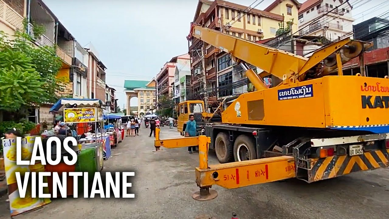 Vientiane Laos Downtown Walking Tour - From City Center to Patuxai