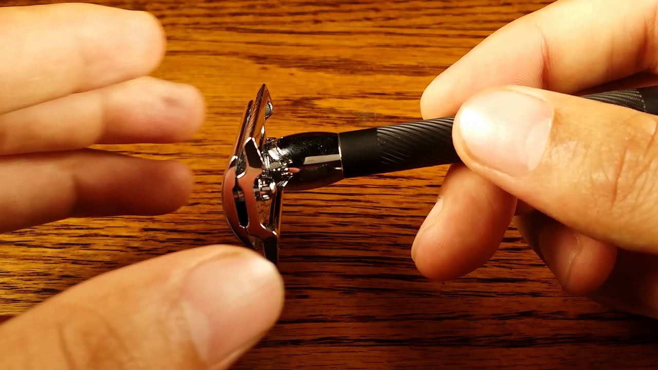 Merkur 20c Review – The Sleeker Version of the 33c