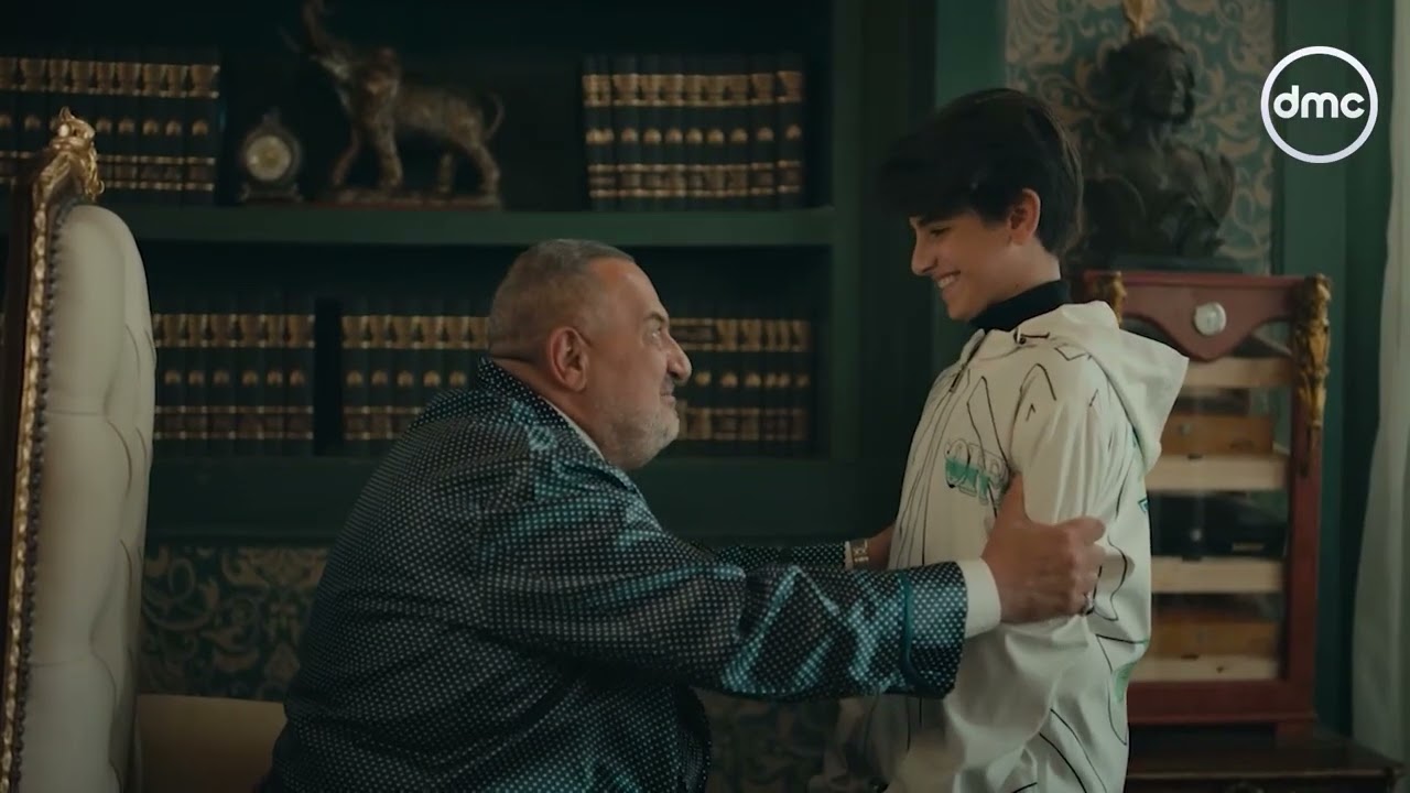 مشهد فلاش باك دافئ بين موسى وابنه.. كلمة واحدة من طفل أكدت إن الأب لما يكون حاضر.. بيزرع طمأنينة