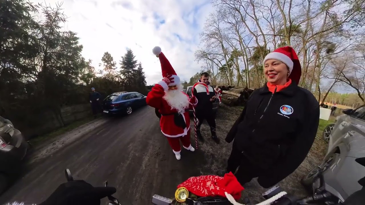 HULI SANTA. #christmas #gspace #zzasadami