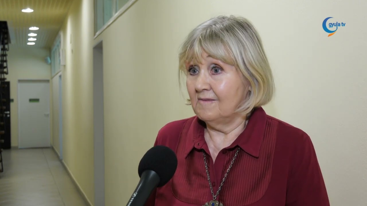 Teltházas koncertet adott Gyulán Halász Judit