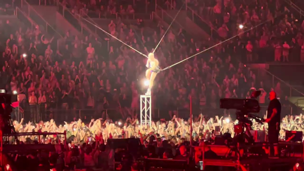 So what? Pink Summer Carnival concert at Fargodome
