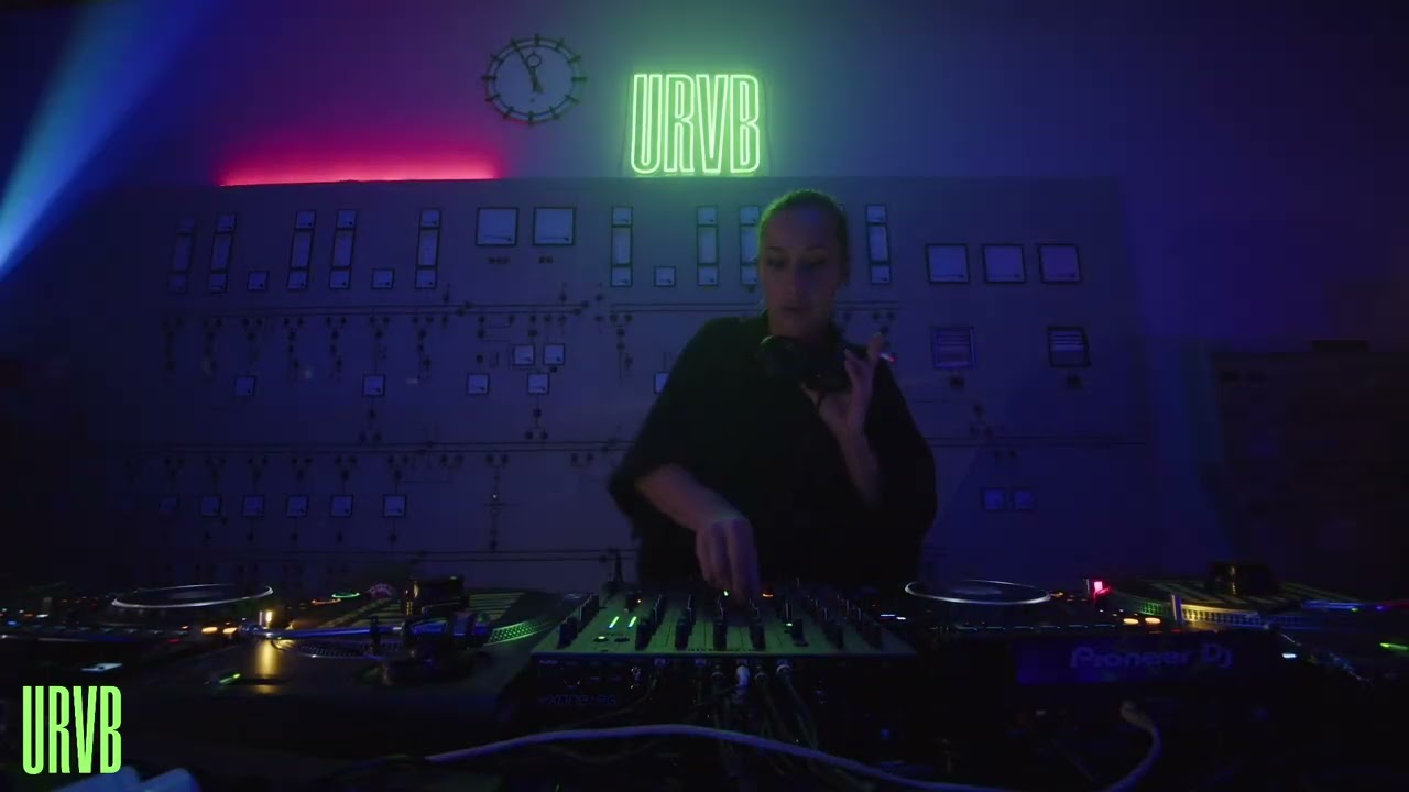 URVB Club Tour Serratech @Room8 21.11.25