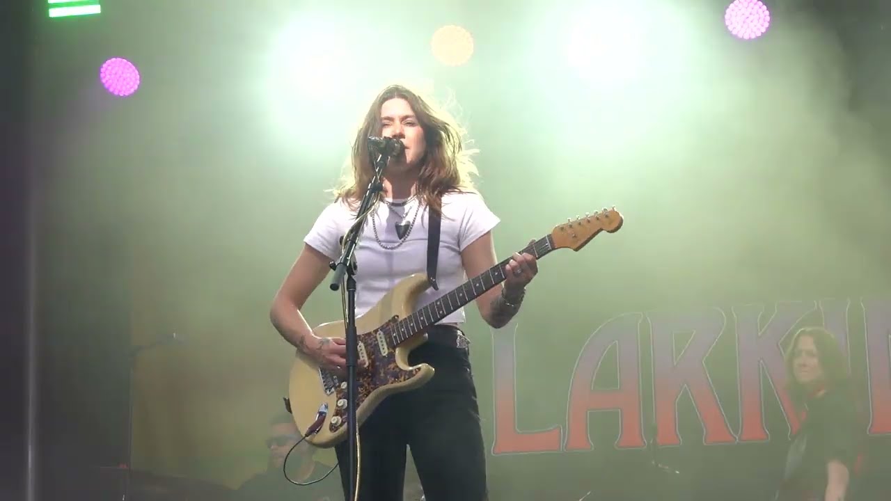 Larkin Poe - Bolt Cutters & The Family Name