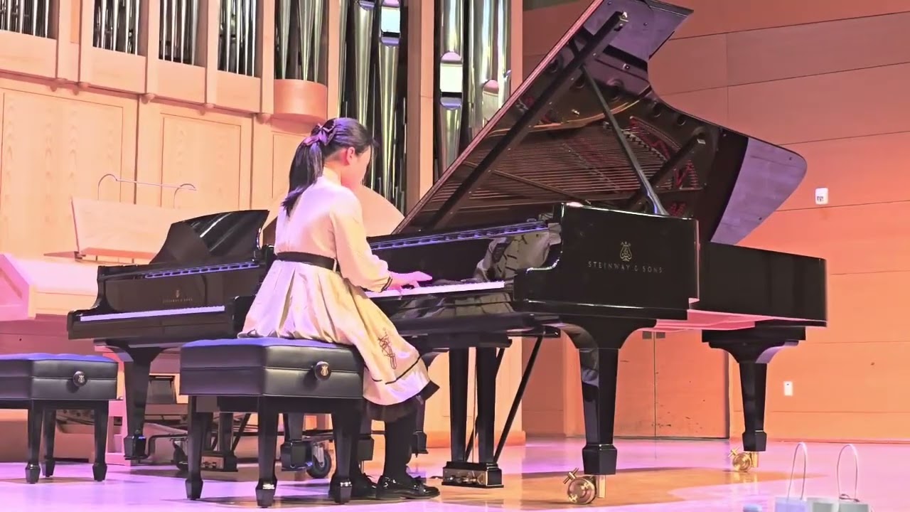 Sonate in F Major  Hoboken XVI:23  by Haydn