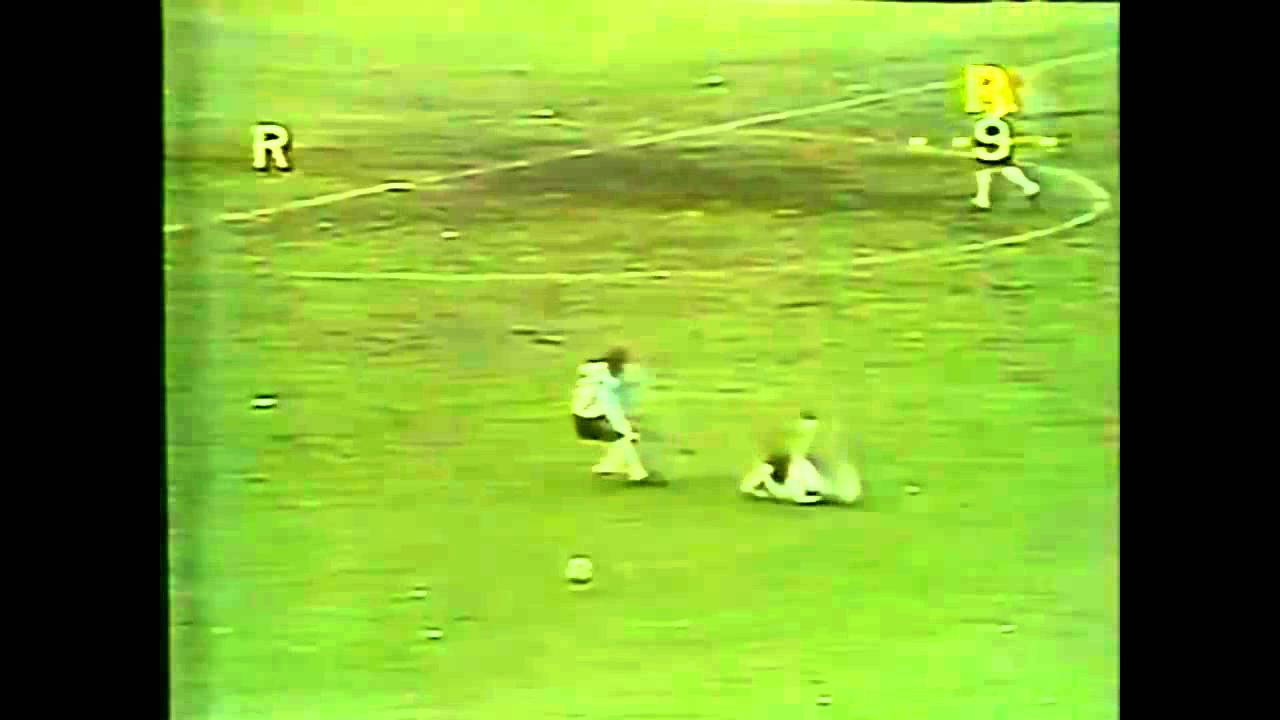 Criminal patada de Juli&aacute;n Camino a Franco Navarro
