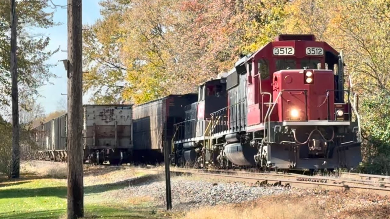 Railroad Switching At The Grain Spur, Crew Waves From Rock Train, Cincinnati Eastern Railroad CCET