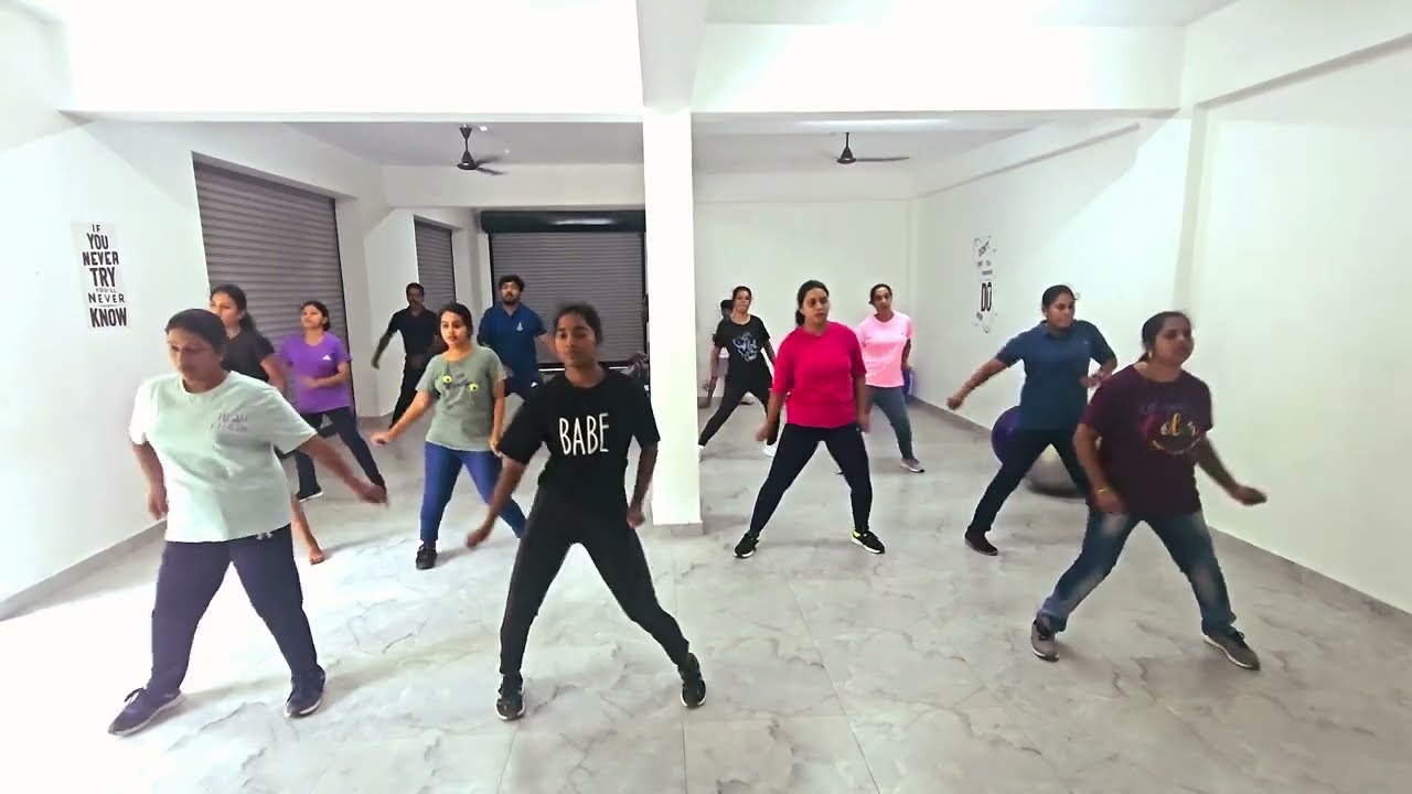 #zumba|പീലിംഗ്സ്|വെണ്ണക്കല്ലിൽ| വളരെ എളുപ്പം ആയി സുംബ കളിക്കാം#fitness#dance#stressrelief#happiness