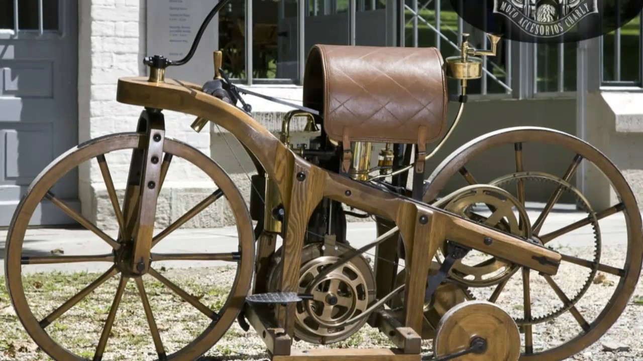 DAIMLER 1885 La primera moto de la historia