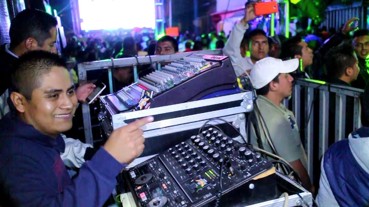 CON UNA NEGRA RON Y VELAS  SONIDO BANES  CON LA ORGANIZACIÓN MECHE  EN IZTAPALAPA FULL HD