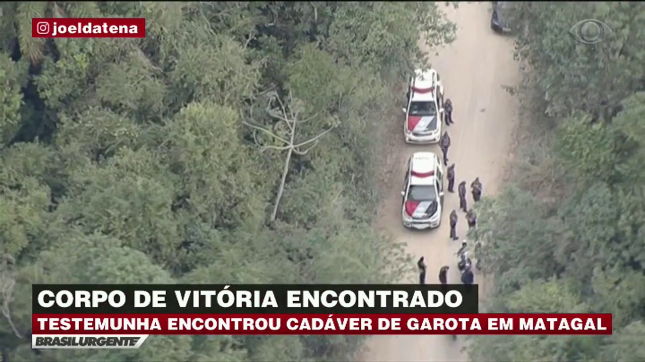 Testemunha encontra cadáver de garota em matagal