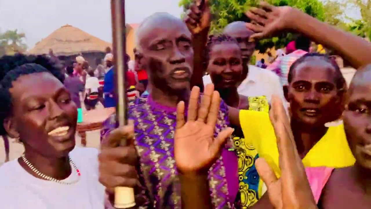 Mayor Makoi sang during the Welcoming Ceremony of Maan Ajuecbuk.