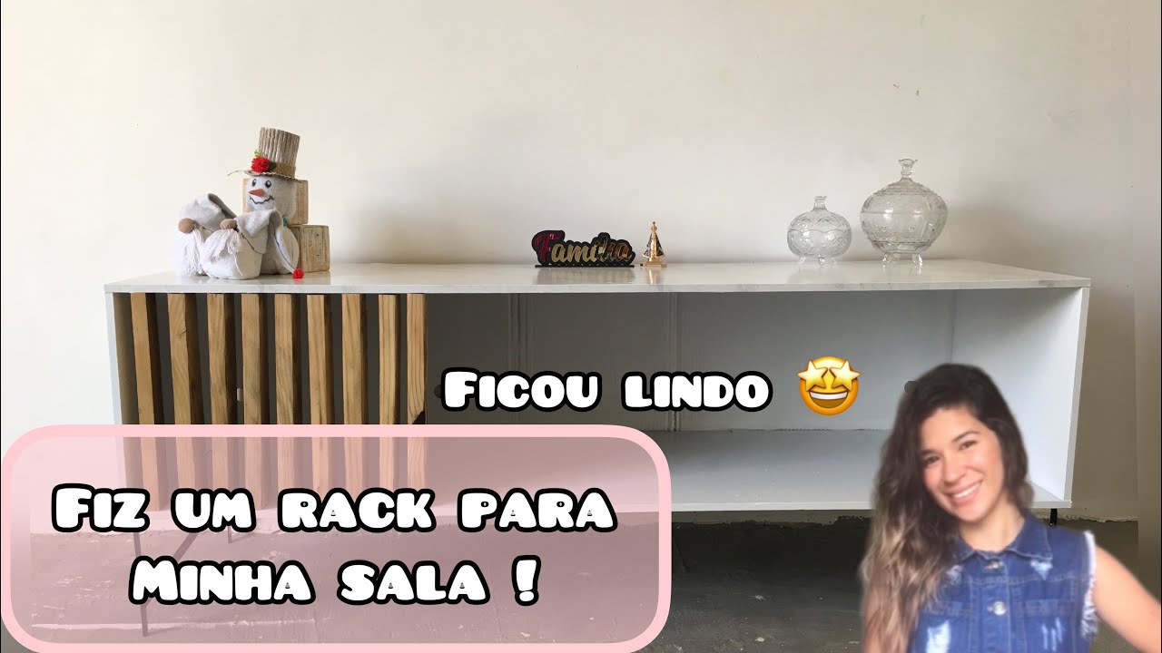 Fiz um rack pra minha sala / reciclando portas de guarda-roupas/ do lixo ao luxo