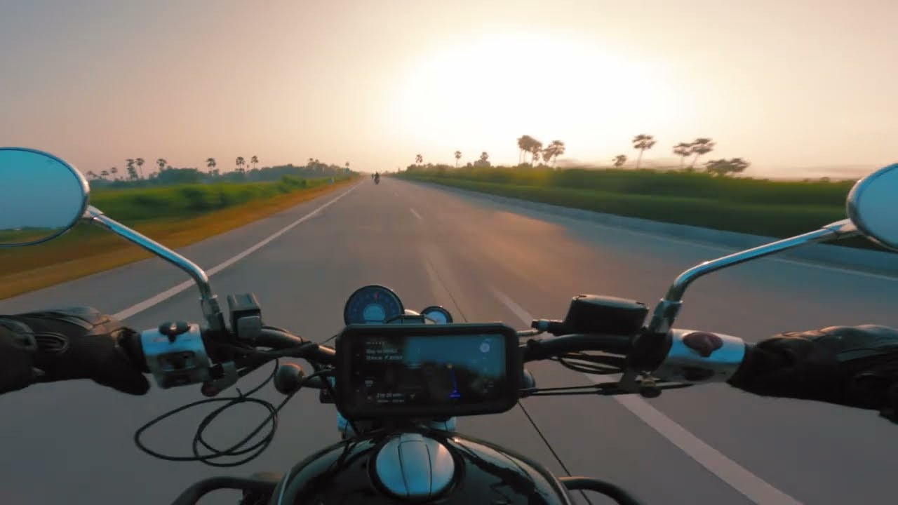 Super Meteor 650 RAW Onboard - Riding out into the sunrise - Engine Sound - Clean Audio - Bad Roads