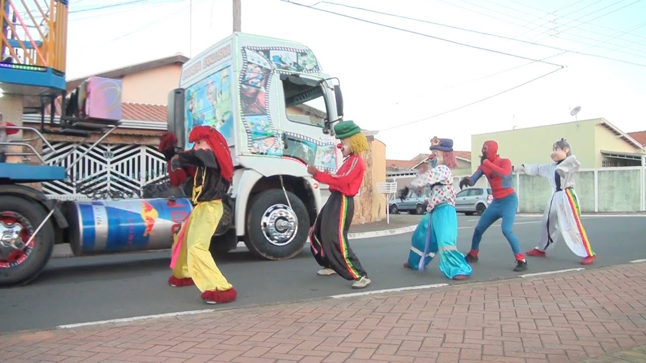 DANCINHAS E SALTOS RADICAIS!