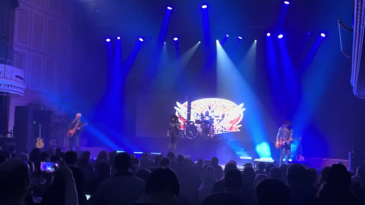 Dizzy Lizzy The Boys Are Back In Town live Christmas Rocks at the City Hall in Newcastle 27/12/2025