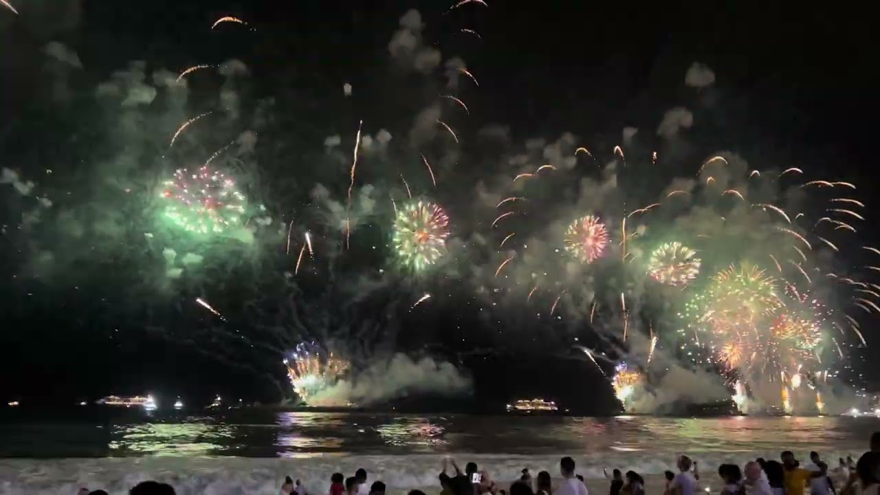 R&eacute;veillon Copacabana 2024🎆🇧🇷