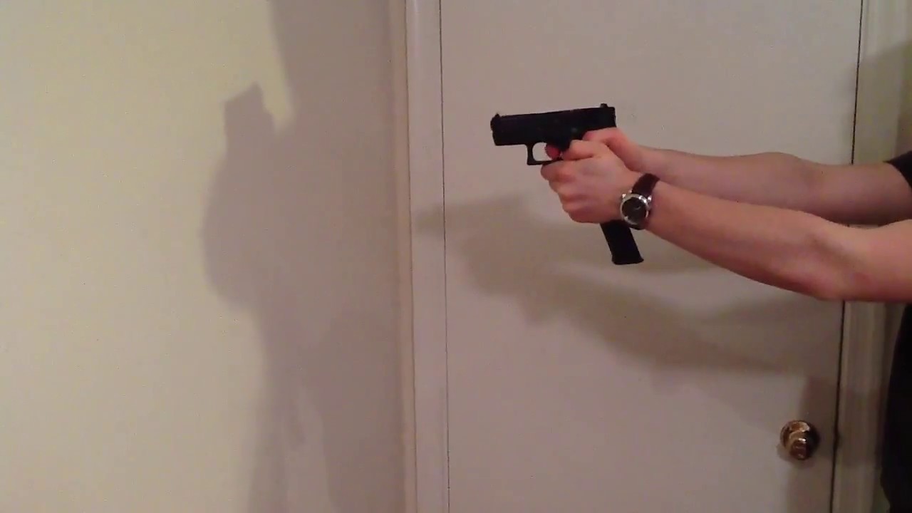 Airsoft KSC G26C Shooting Demo