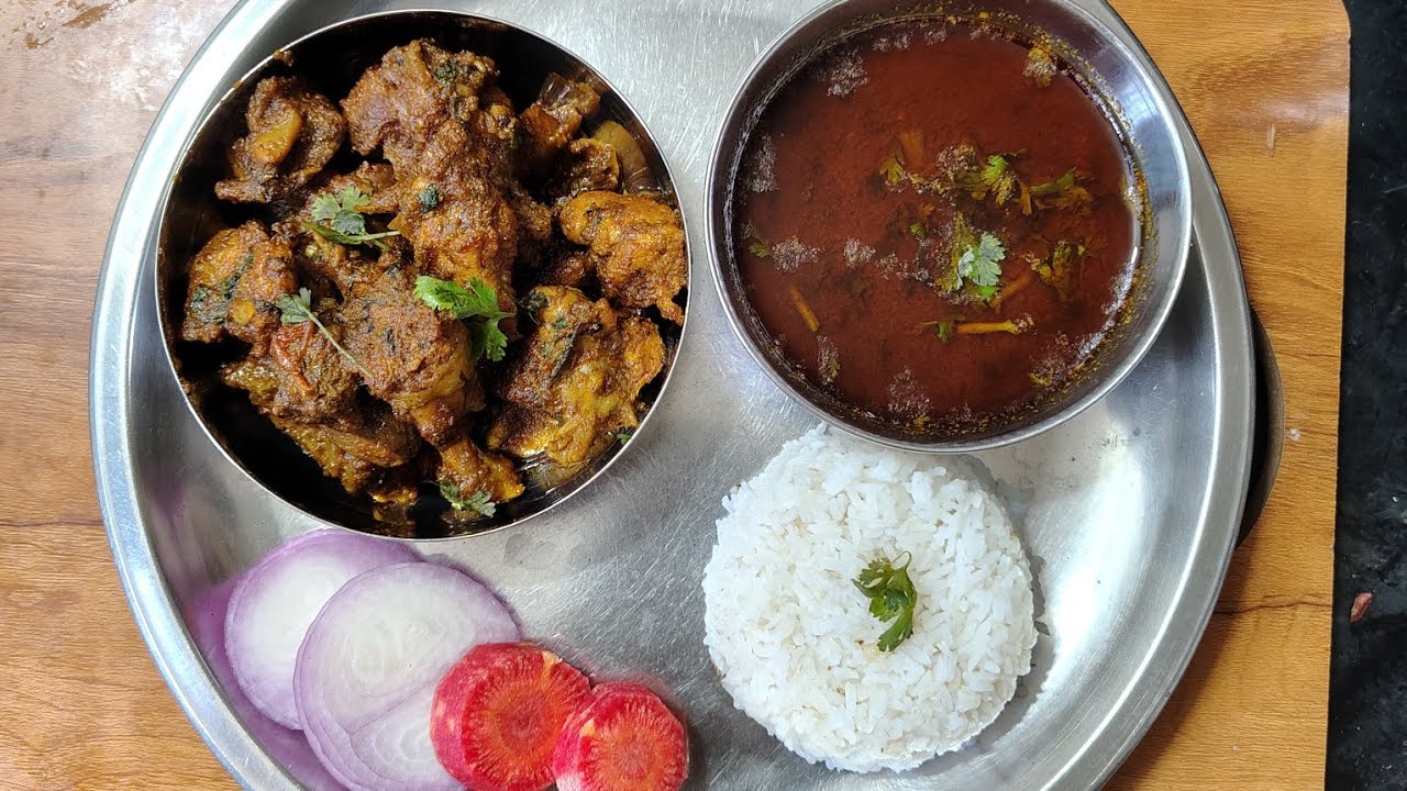 Gavran Chicken Rassa and Fry | Handi Chicken| चुलीवरच गावरान चिकन रस्सा आणि फ्राय |#Handichicken