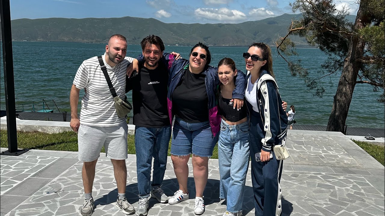 Էվիկի աստղայինը տարածա՞, Նինան բեմին է, իսկ ես մրսում եմ, չտես բլոգերները Սևանում