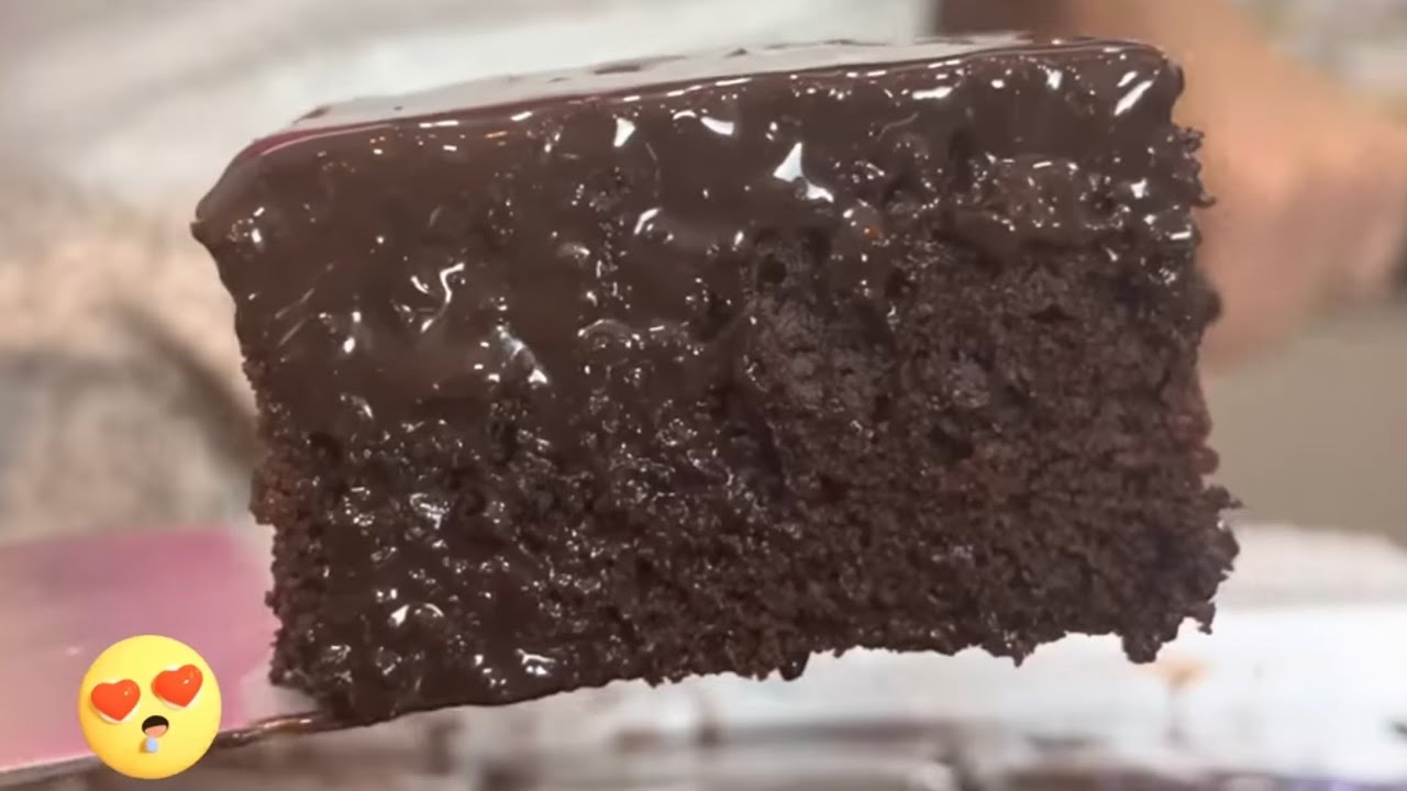 BOLO DE CHOCOLATE RÁPIDO E FÁCIL | MASSA SUPER FOFINHA E MOLHADINHA