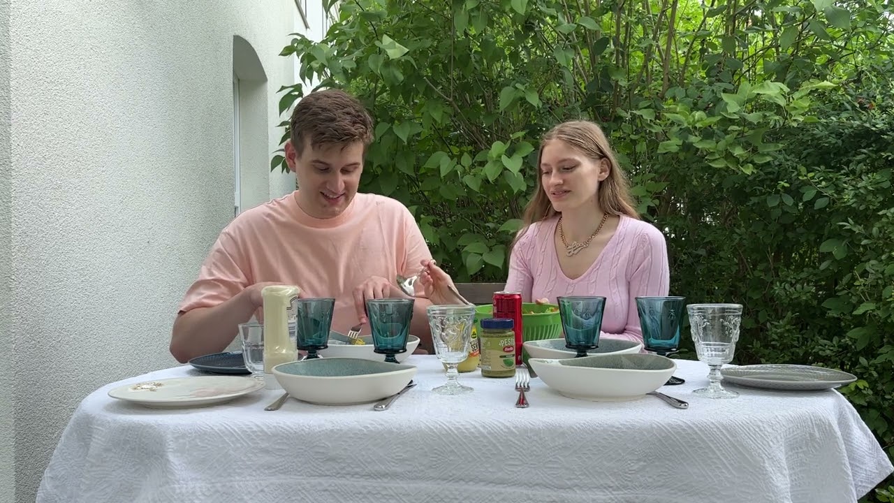 Jonathan & Charlotte: Rote Socken