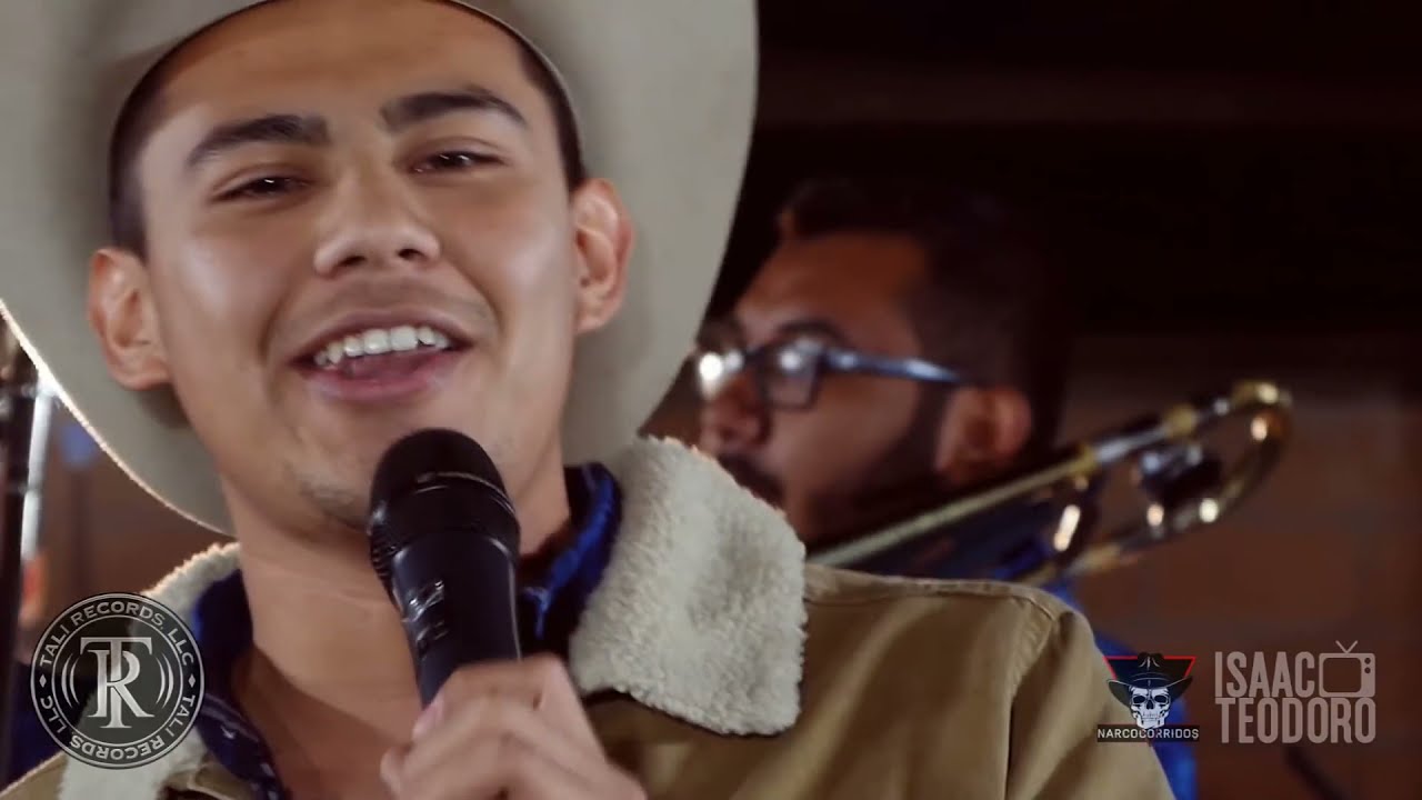Gustavo Palafox Ft Los De Guamuchil - " El Carlingas " Con Banda  EN VIVO