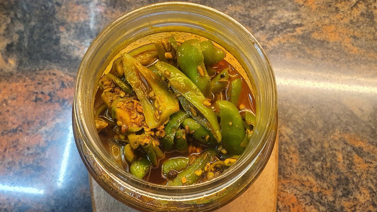 🌶 Big Green🟢 Chilli Masaledar Achar | Cut Hari Mirch Ka Teekha Chatpata Achar 😋🔥