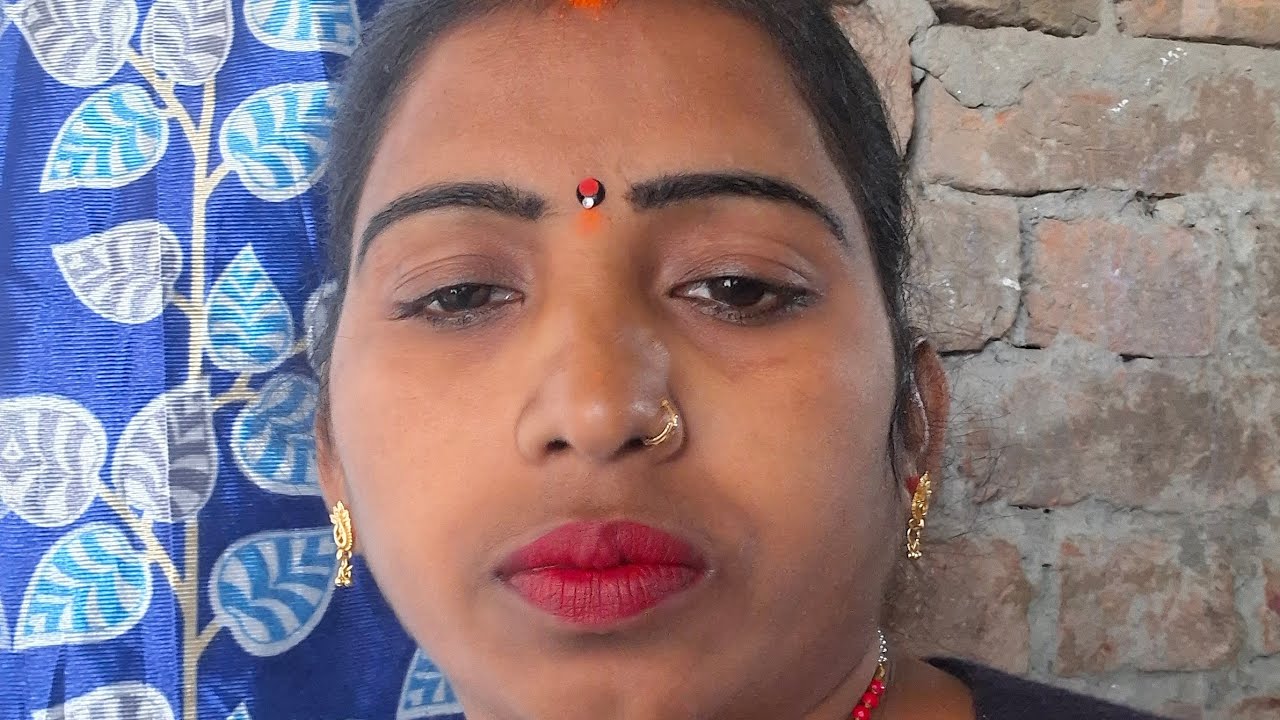 मेरा तबीयत खराब हो गया इसीलिए मैं 8:00 तक सोई थी इधर ठंड का मौसम अभी गया नहीं तो आप लोग दुलार प्यार 
