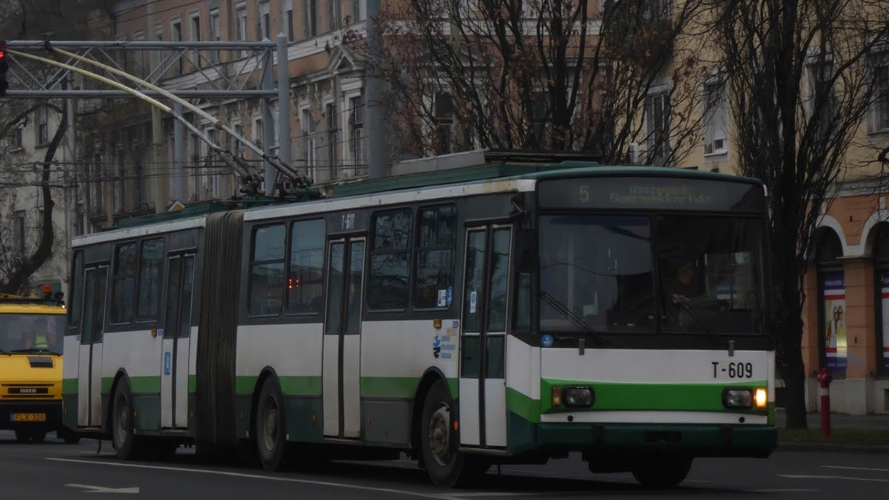 Utazás egy Skoda 15Tr trolibusszal (T-609) a Szegedi 8-as vonalon