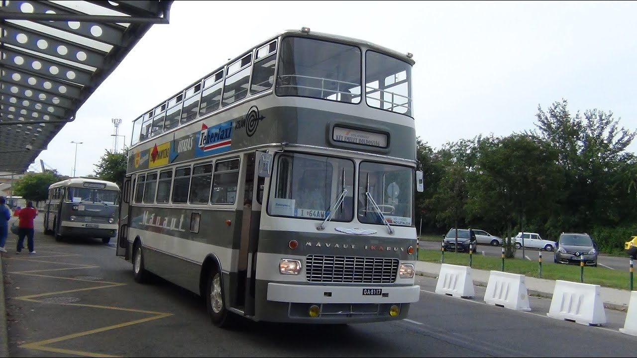 Mávaut-Ikarus 556 emeletes