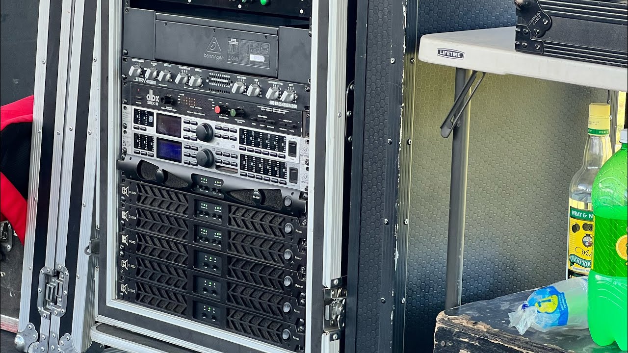 Echo one sound system in Greenwich Farm jamaica alongside sound trooper and Kosmic