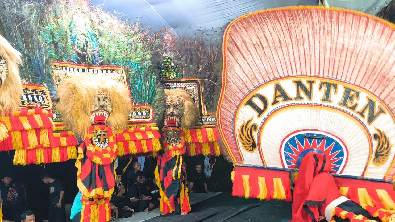MEMUKAU,pertunjukan reog singo dudo getarkan desa taman sari sambit