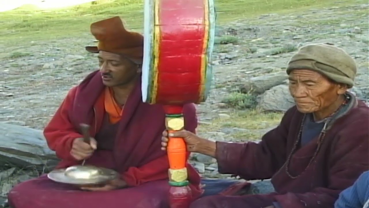 2004 08 1 LaosHouseBlessing Zangskar