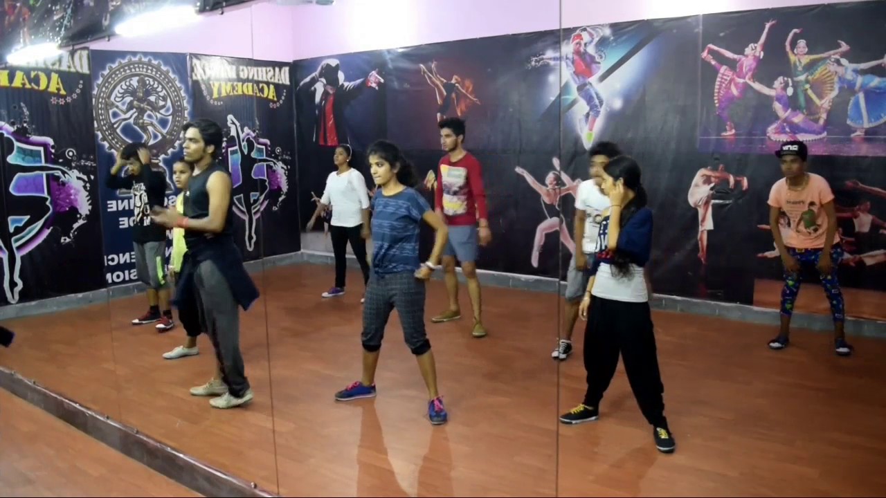 DDA | Nashe Si Chadh Gayi | Befikre | Bollywood Dance