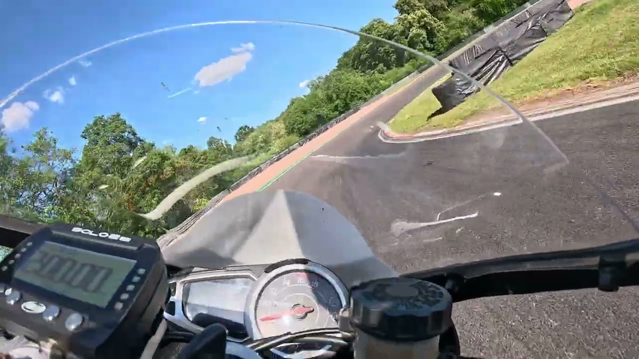 Oulton Park Fastest lap 1.58.6 Daytona 675 13-05-2025