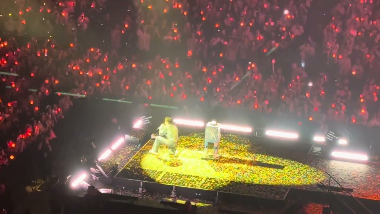 Opening Number - Running Wild, JIN at the Honda Center, Anaheim #달려라석진