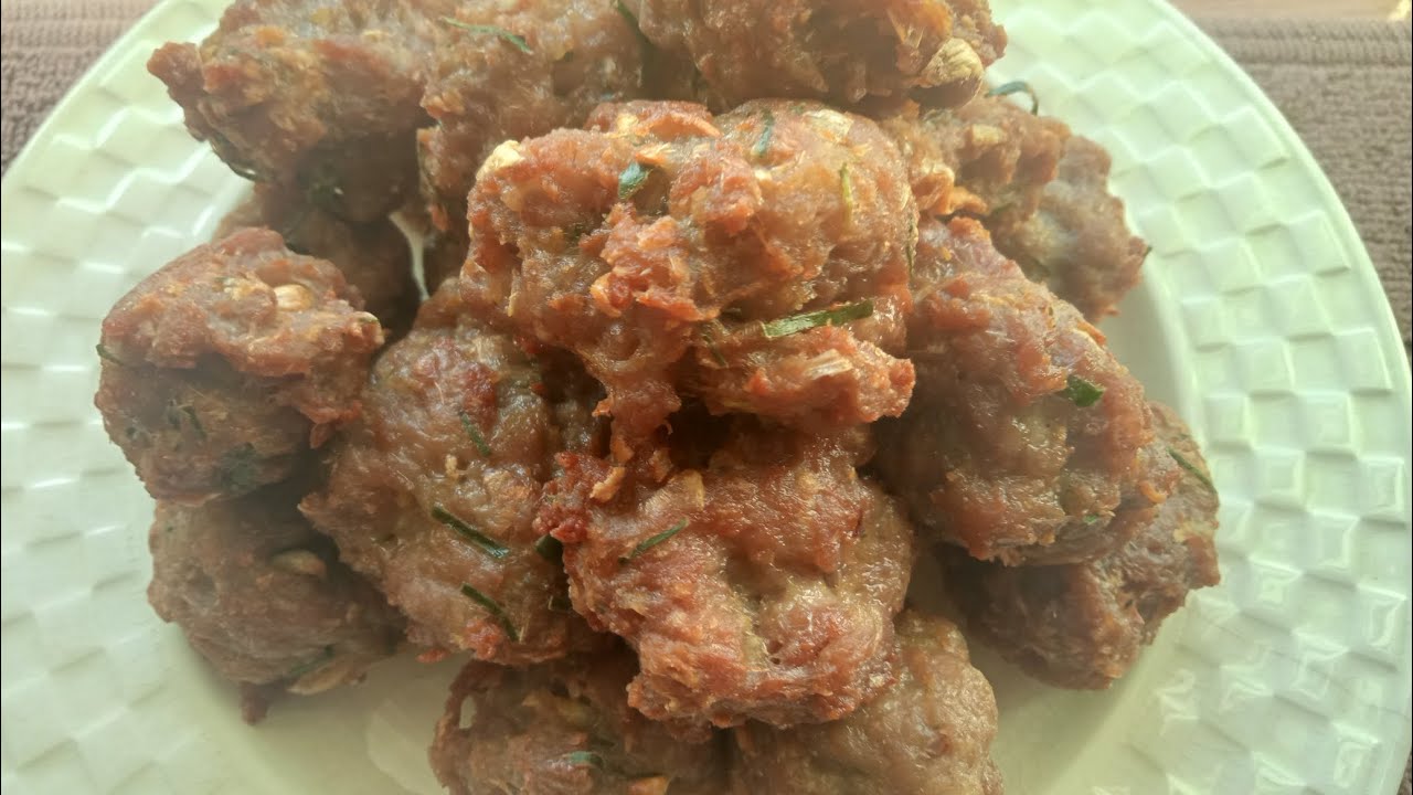 # funny # เมนูง่ายๆ อร่อยๆ หมูสับสมุนไพร ทอดกรอบ สูตรนี้ลองทำ ทำขายก็ได้ทำทานก็อร่อย#