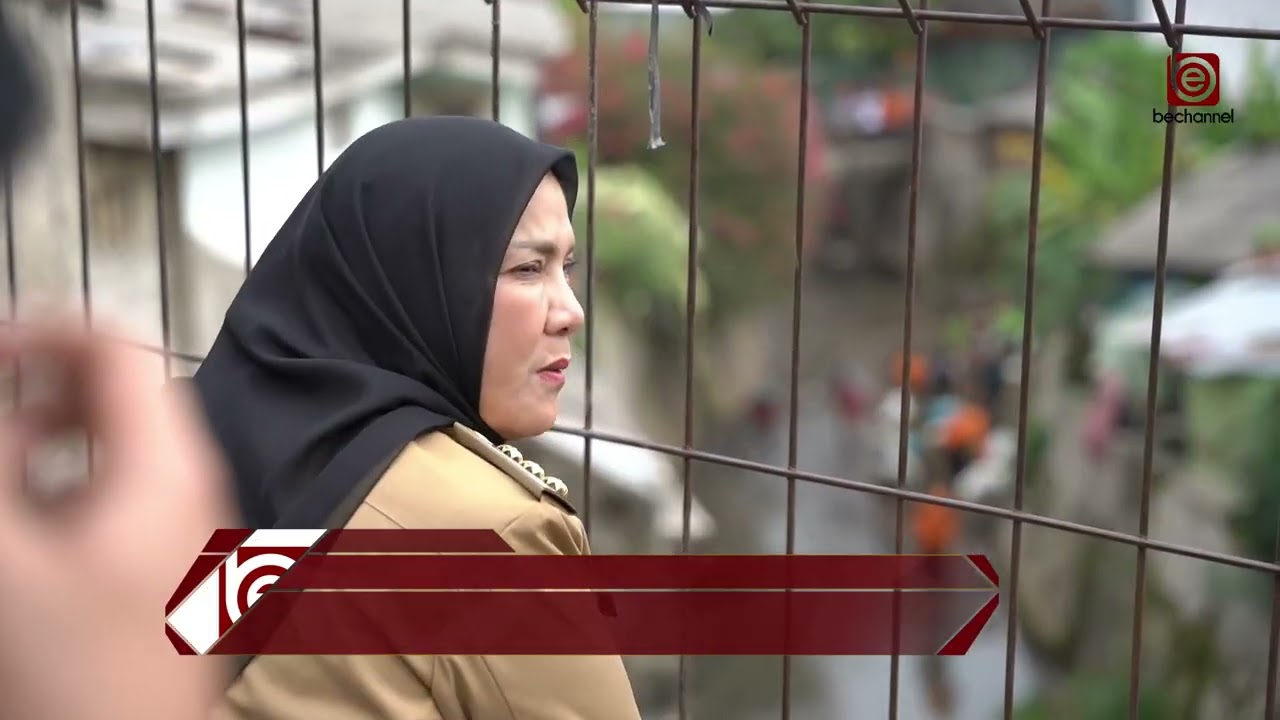 BUNDA EVA PIMPIN GREBEK SUNGAI DI KECAMATAN TANJUNG KARANG PUSAT