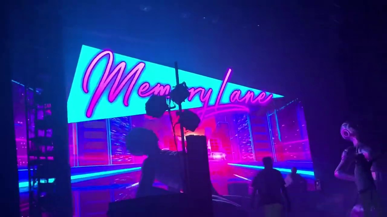 Chris Brown perform a Memory Lane Melody | Indigoat Tour