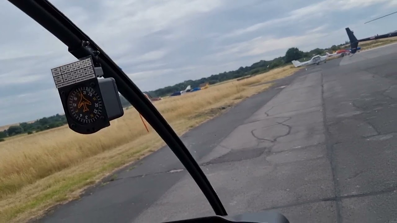 Helicopter flight at Tollerton Nottingham in Robinson R22