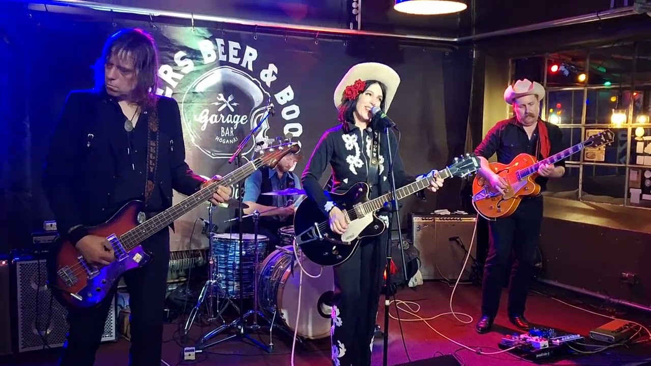 Jenny Don't & The Spurs - Your Cheatin' Heart