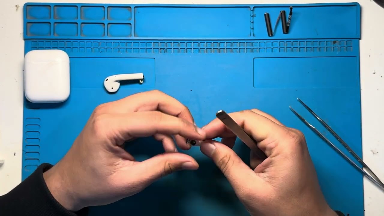 AirPods 2 Battery Replacement @mobifixdotinfo #mobilerepairing #iphonerepair #mobifix #airpods 