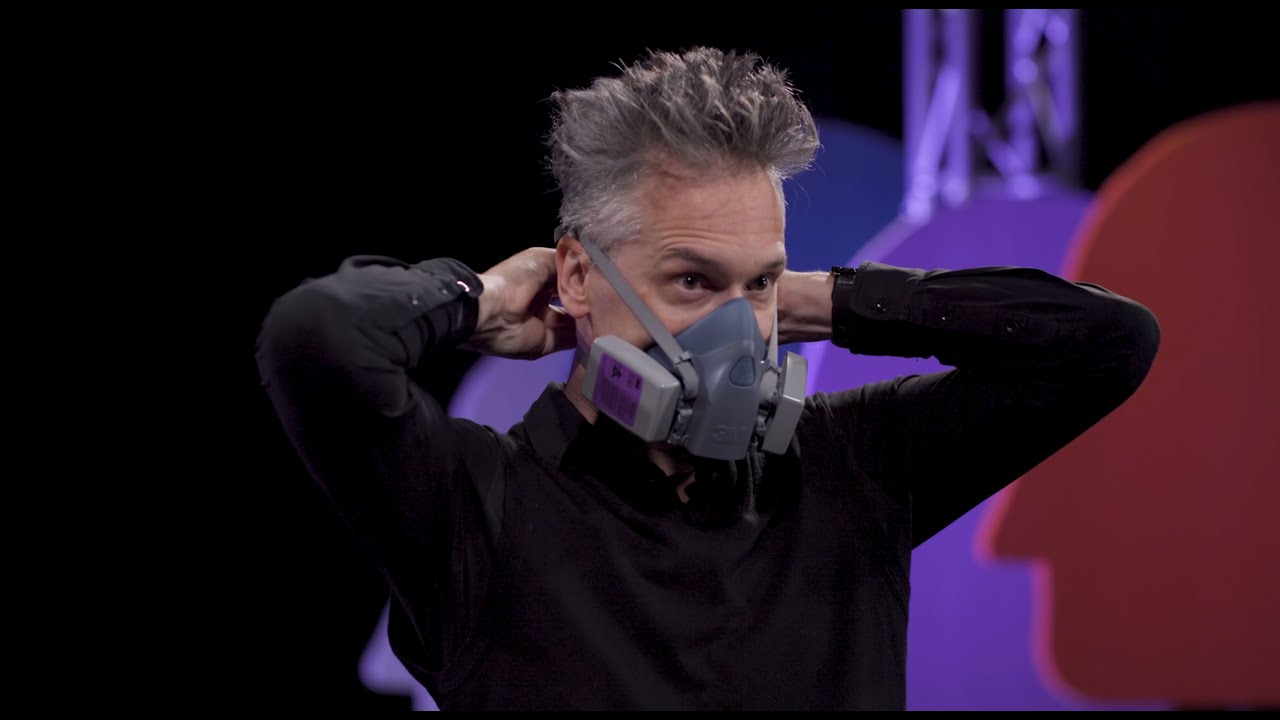 Mettre et retirer un demi-masque réutilisable