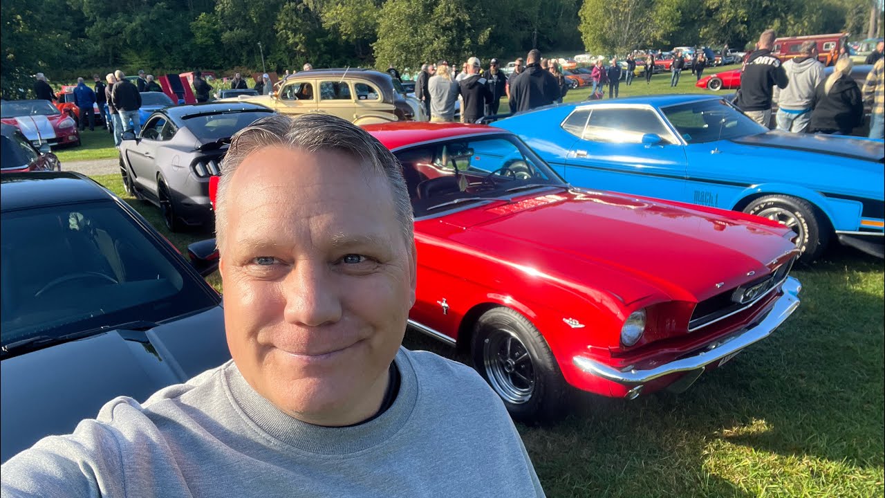 Ford Mustang träff - se olika Mustanger. Gilla ge kommentar och följ