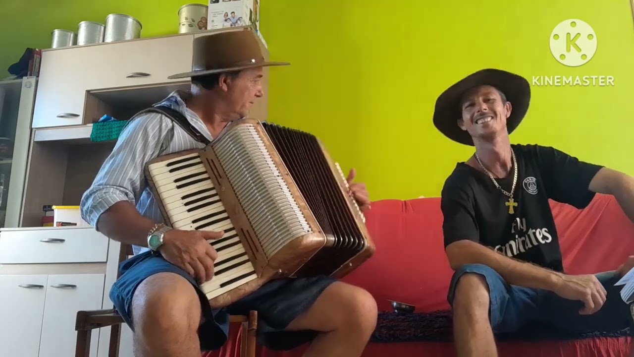 Paulo e Ângelo filho 🤠 música ( GINETI DA FRONTEIRA)